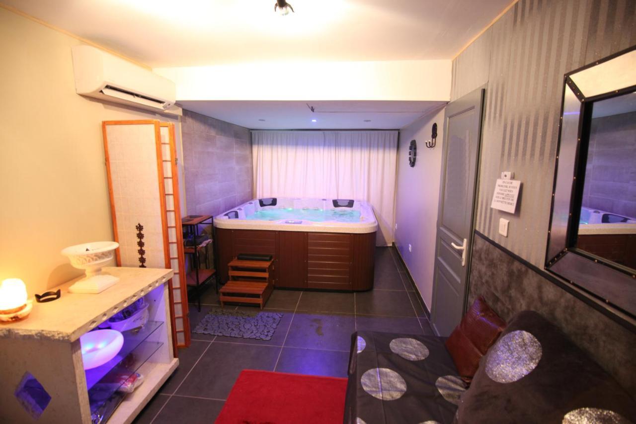 SUITE spa accès autonome Beaucaire  Extérieur photo